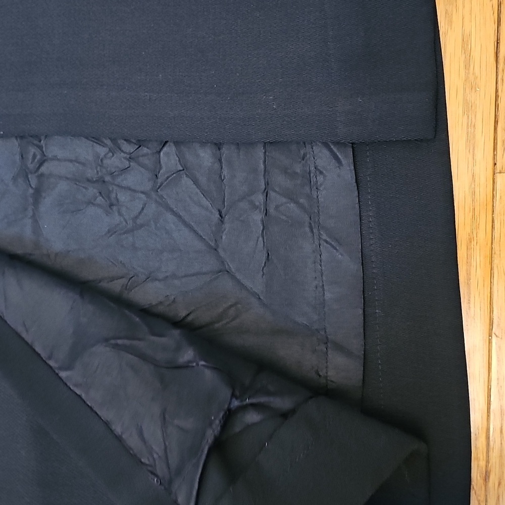 SALE! Vintage B.Moss Black Tailored Skirt - Picture 4 of 10